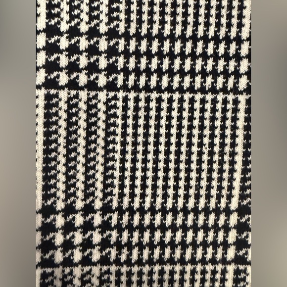 Chaps Women’s Houndstooth Mock Neck Knit Career Dress Size Small White Black - Picture 3 of 5